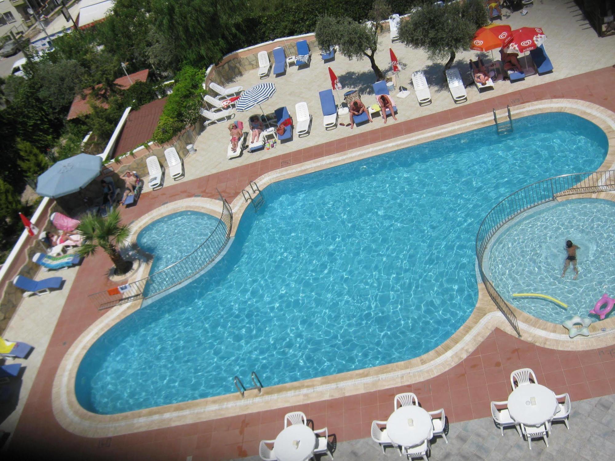 Oya Apartments Kusadası Exterior foto