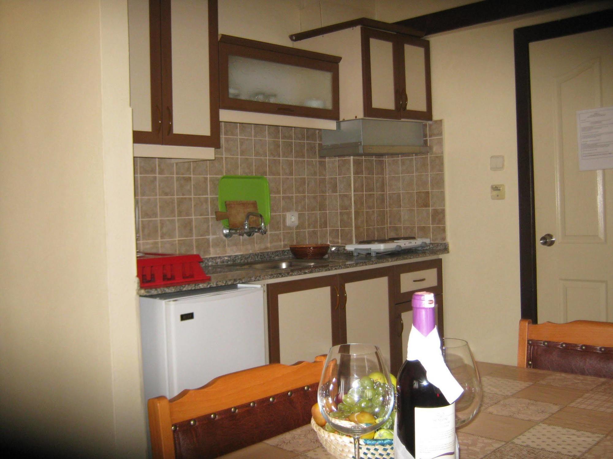 Oya Apartments Kusadası Exterior foto